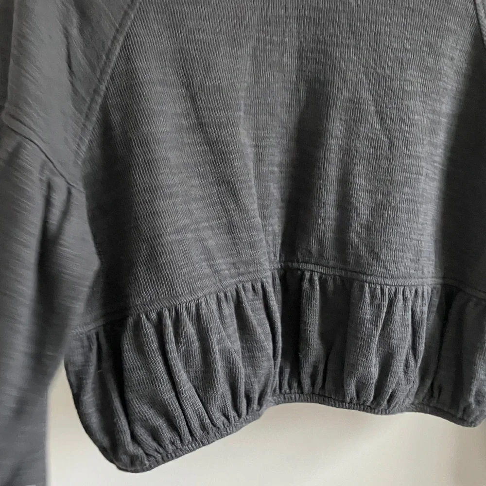 Aerie Endless Summer Crew sweatshirt grey size small oversized NWT - Picture 4 of 9